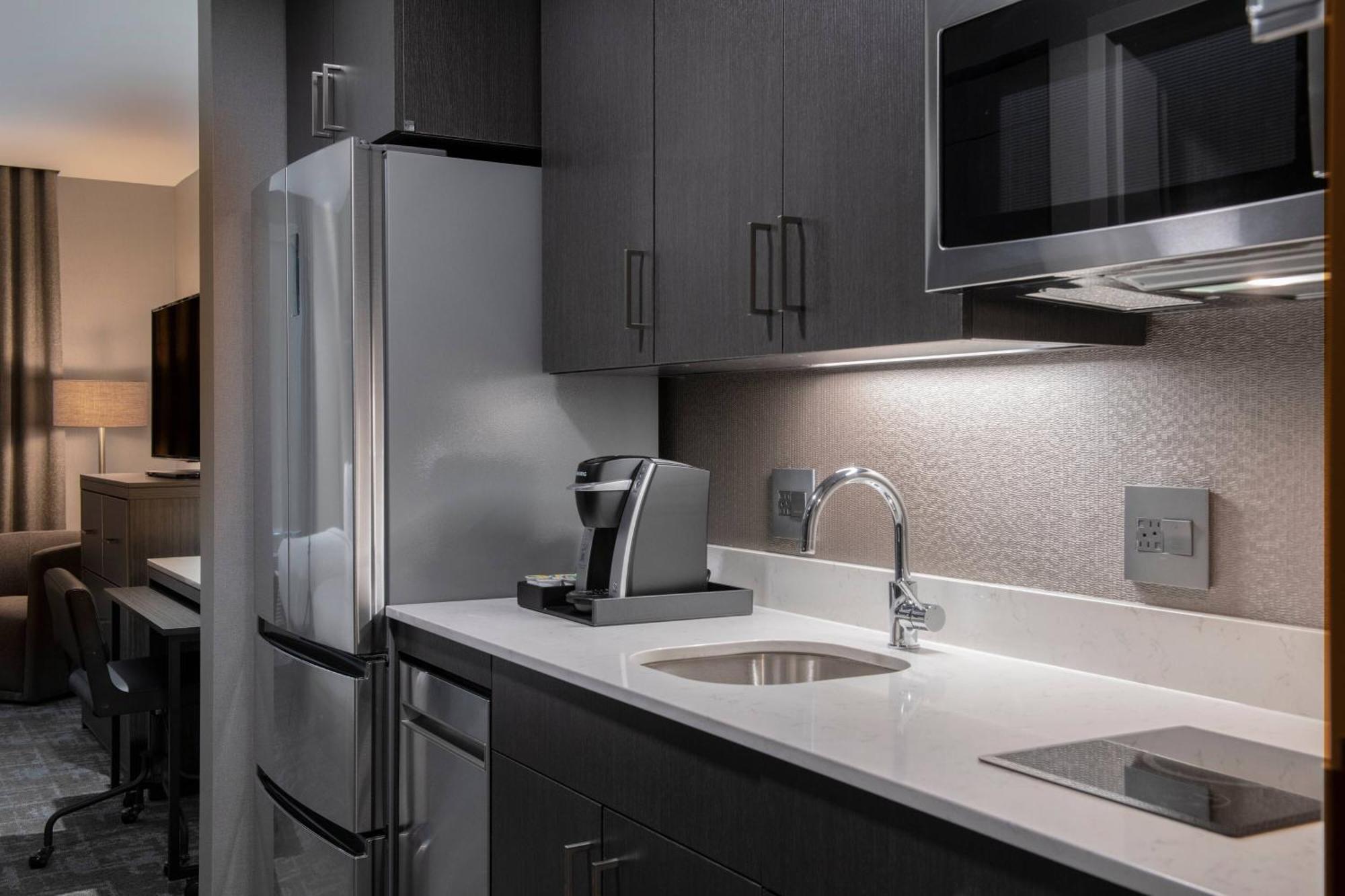 Towneplace Suites By Marriott Boston Medford Buitenkant foto