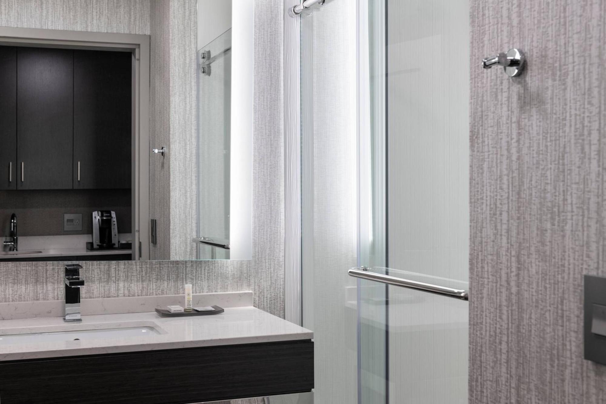 Towneplace Suites By Marriott Boston Medford Buitenkant foto